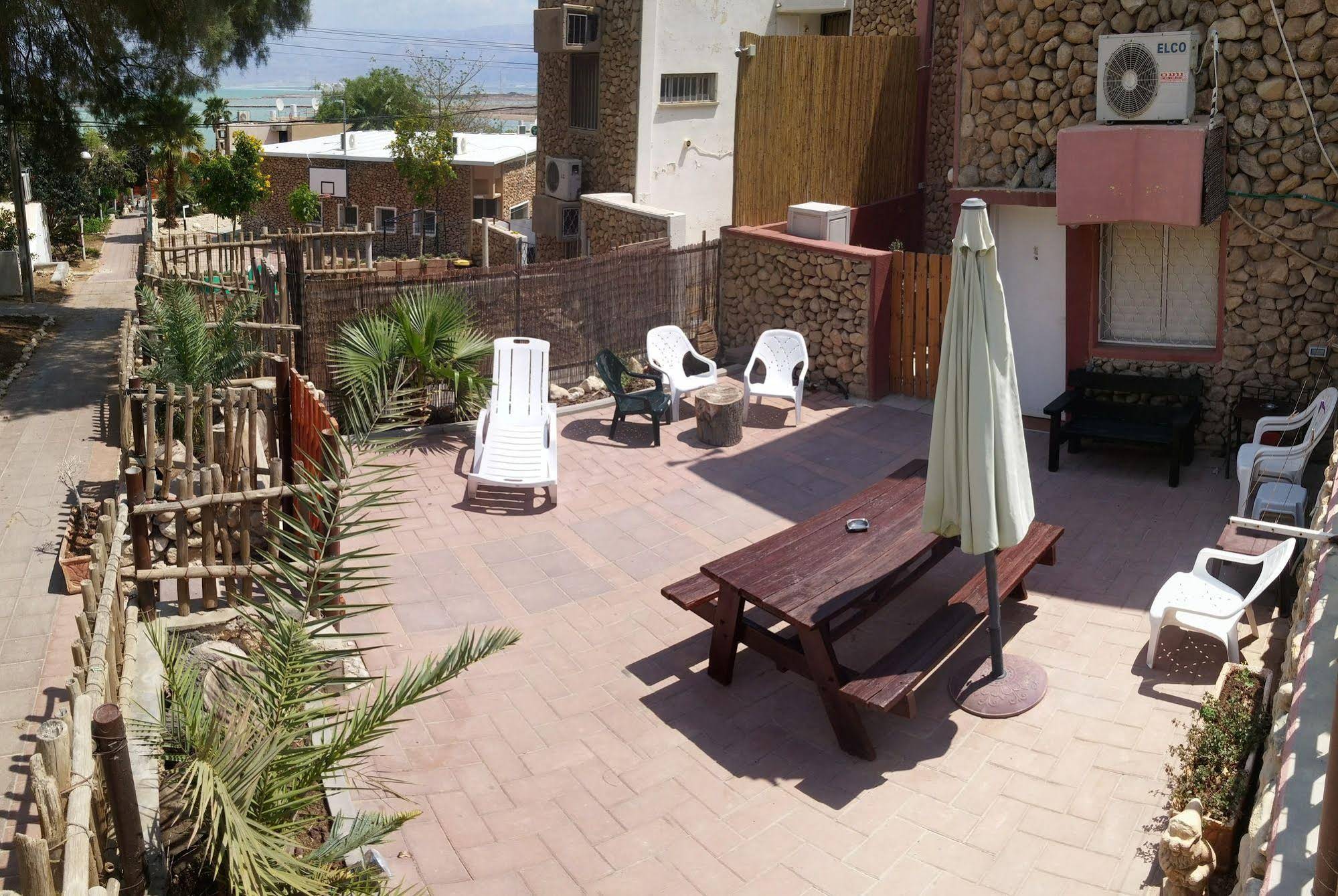Aloni Neve Zohar Guest House Dead Sea
