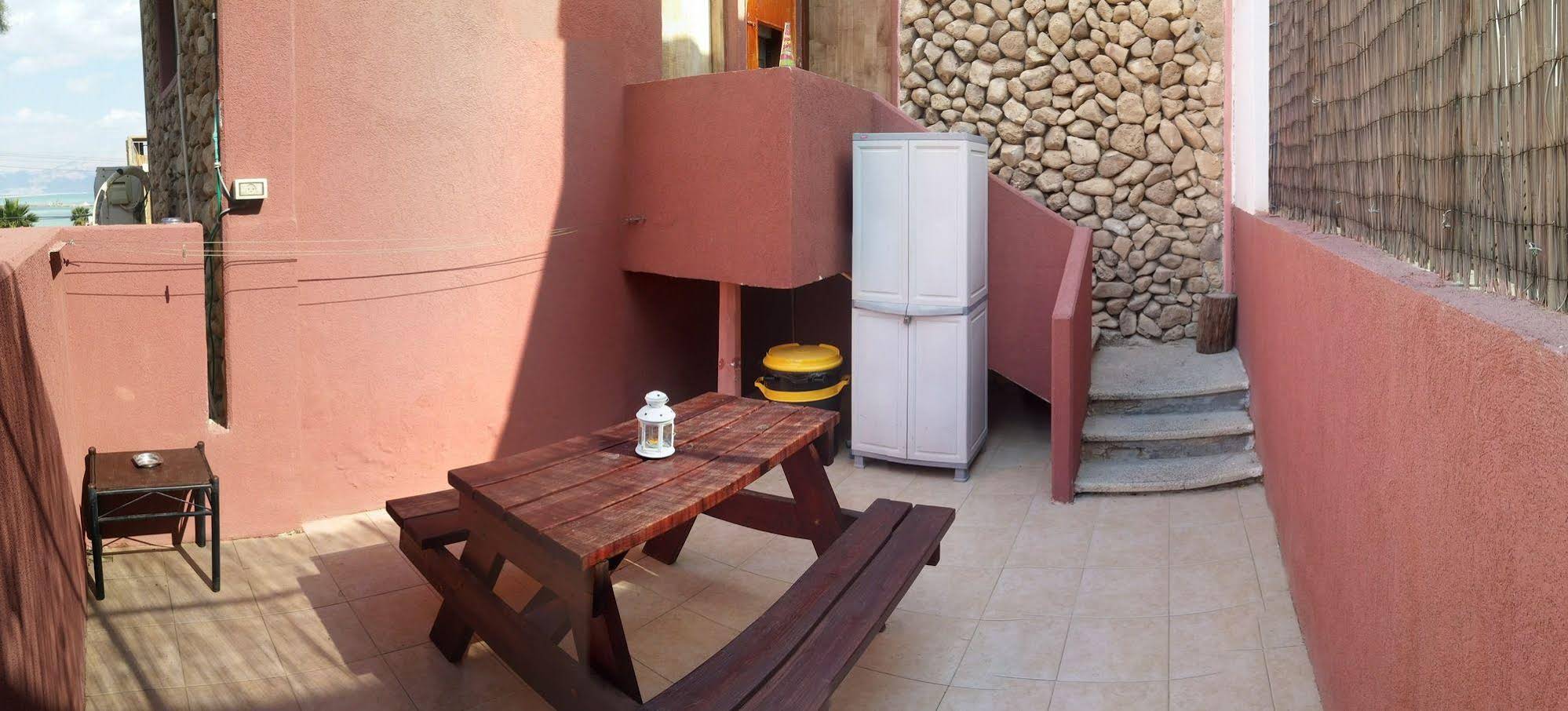 Aloni Neve Zohar Guest House Dead Sea