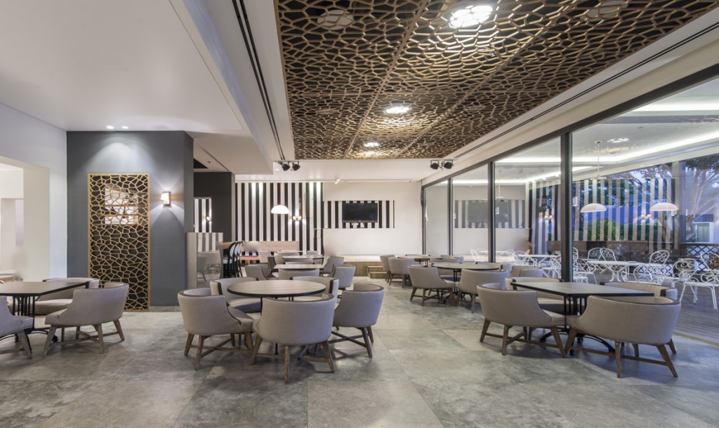 Americana Hotel