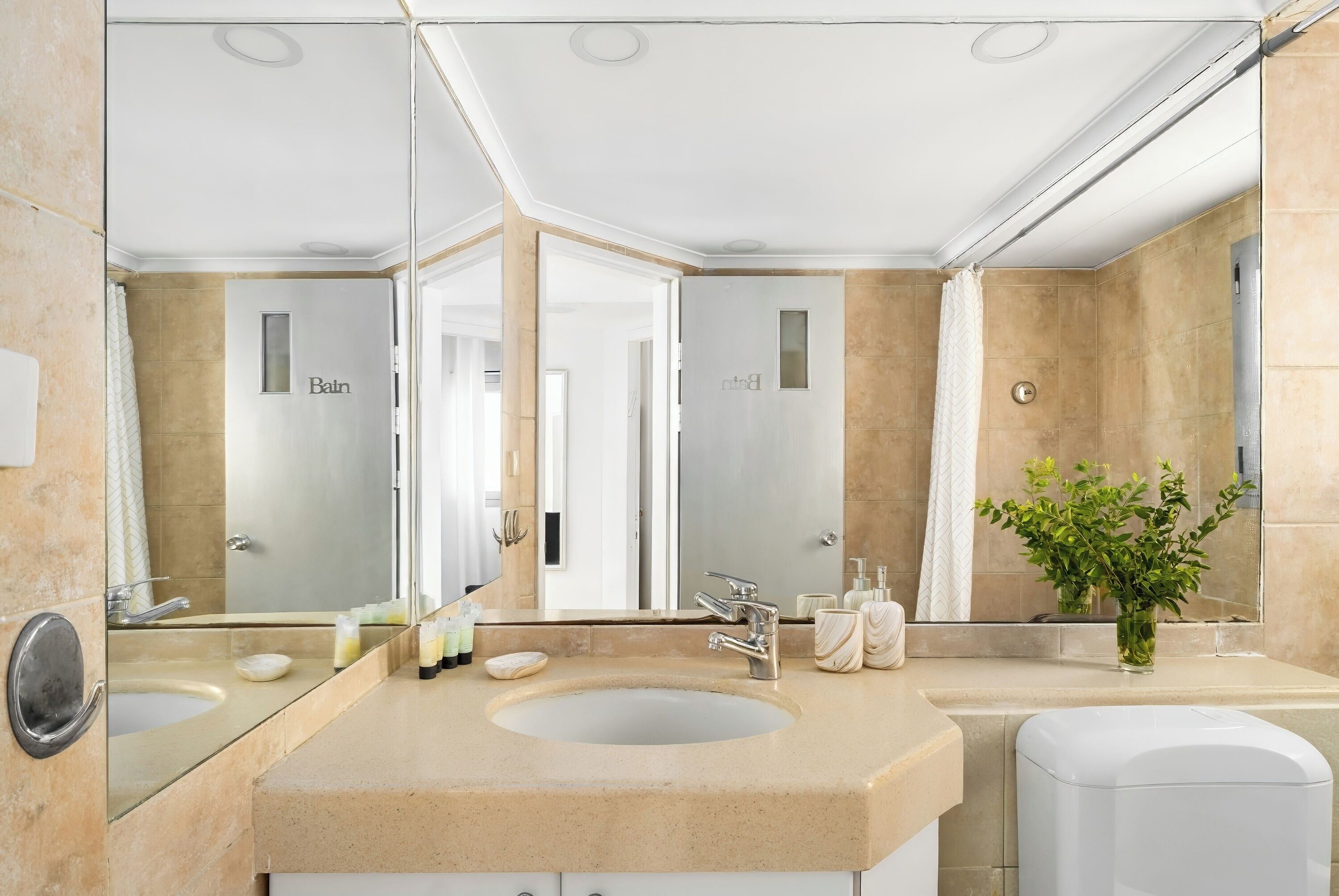 Royal Park Resort Apartments by Sea N' Rent