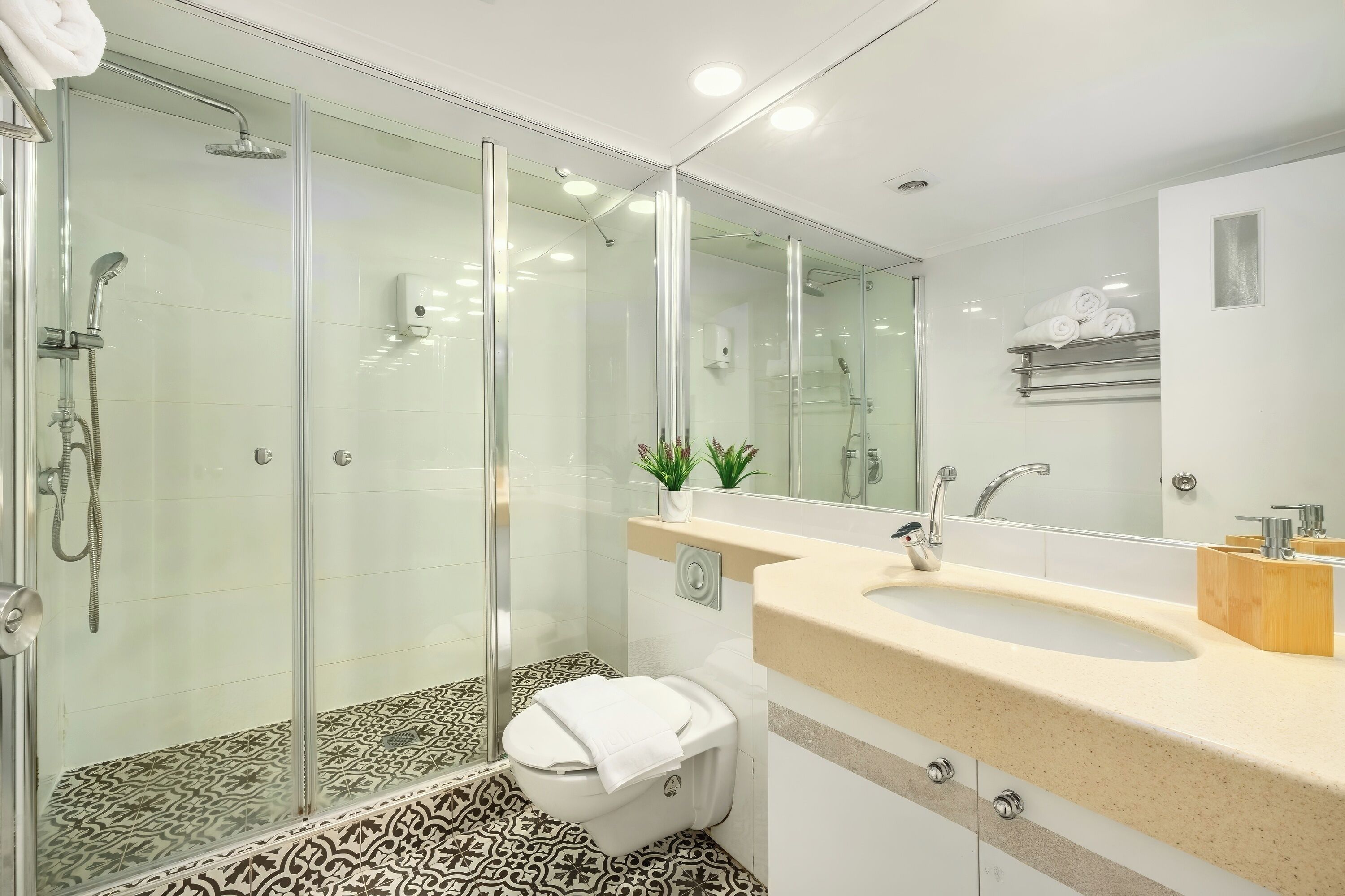 Royal Park Resort Apartments by Sea N' Rent