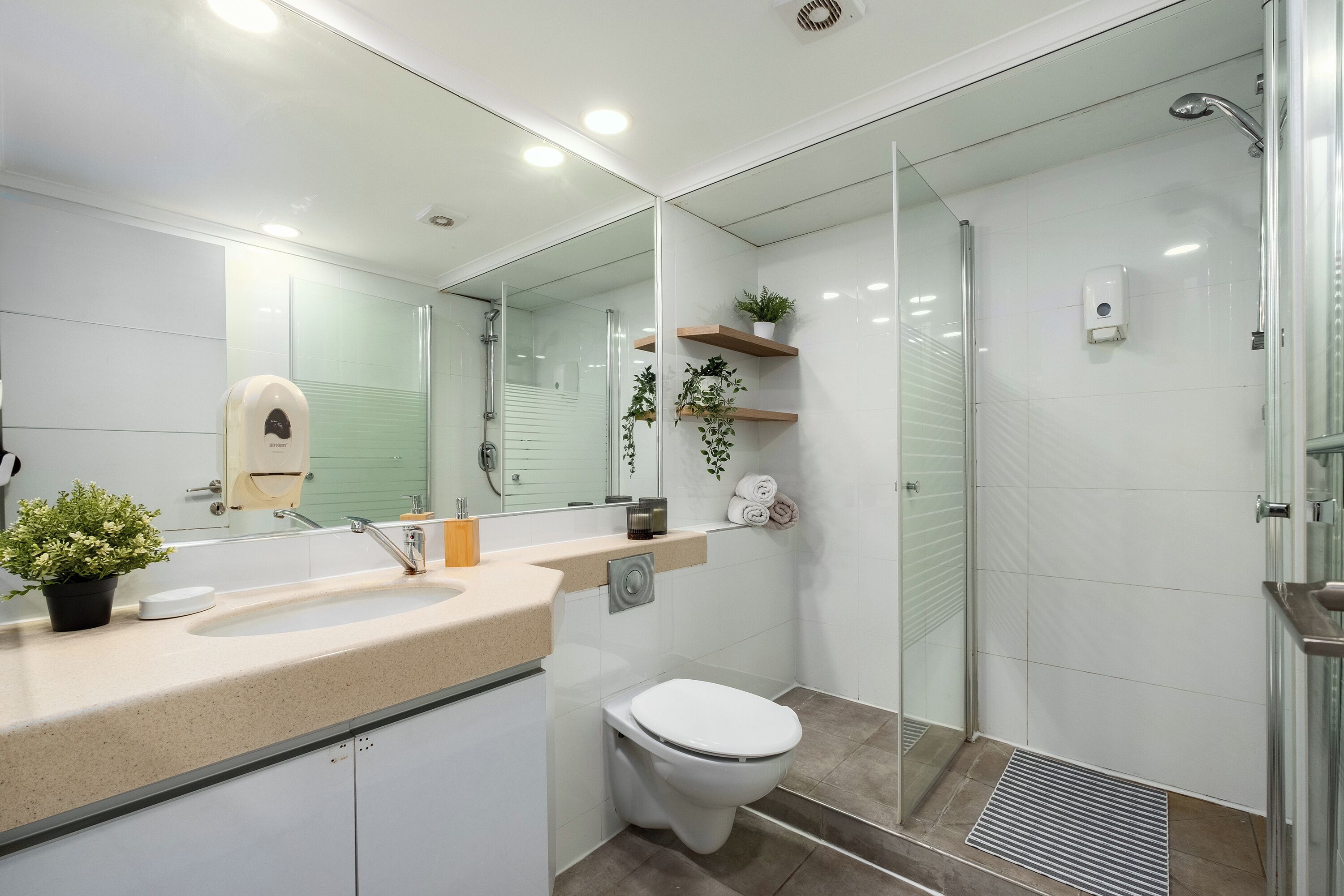 Royal Park Resort Apartments by Sea N' Rent