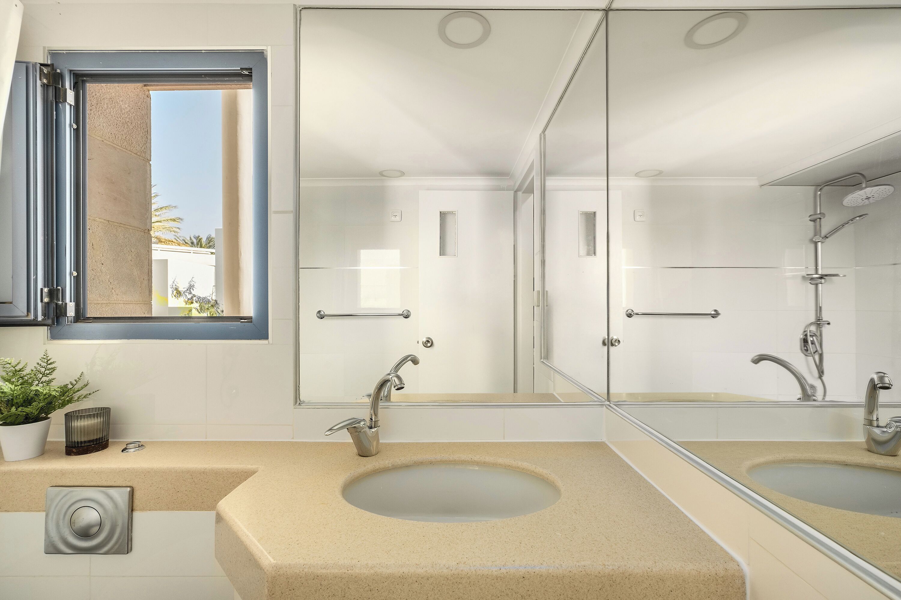 Royal Park Resort Apartments by Sea N' Rent