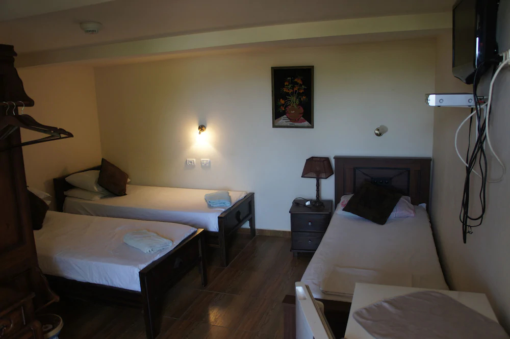 Akko Gate Hostel & Motel