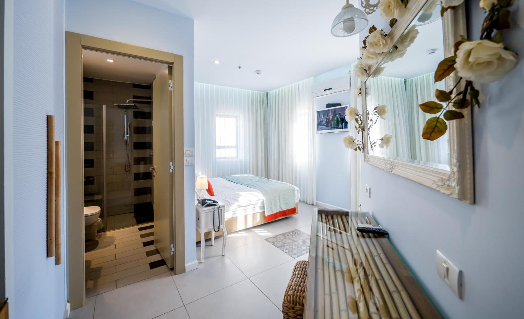 Bat Galim Boutique Hotel