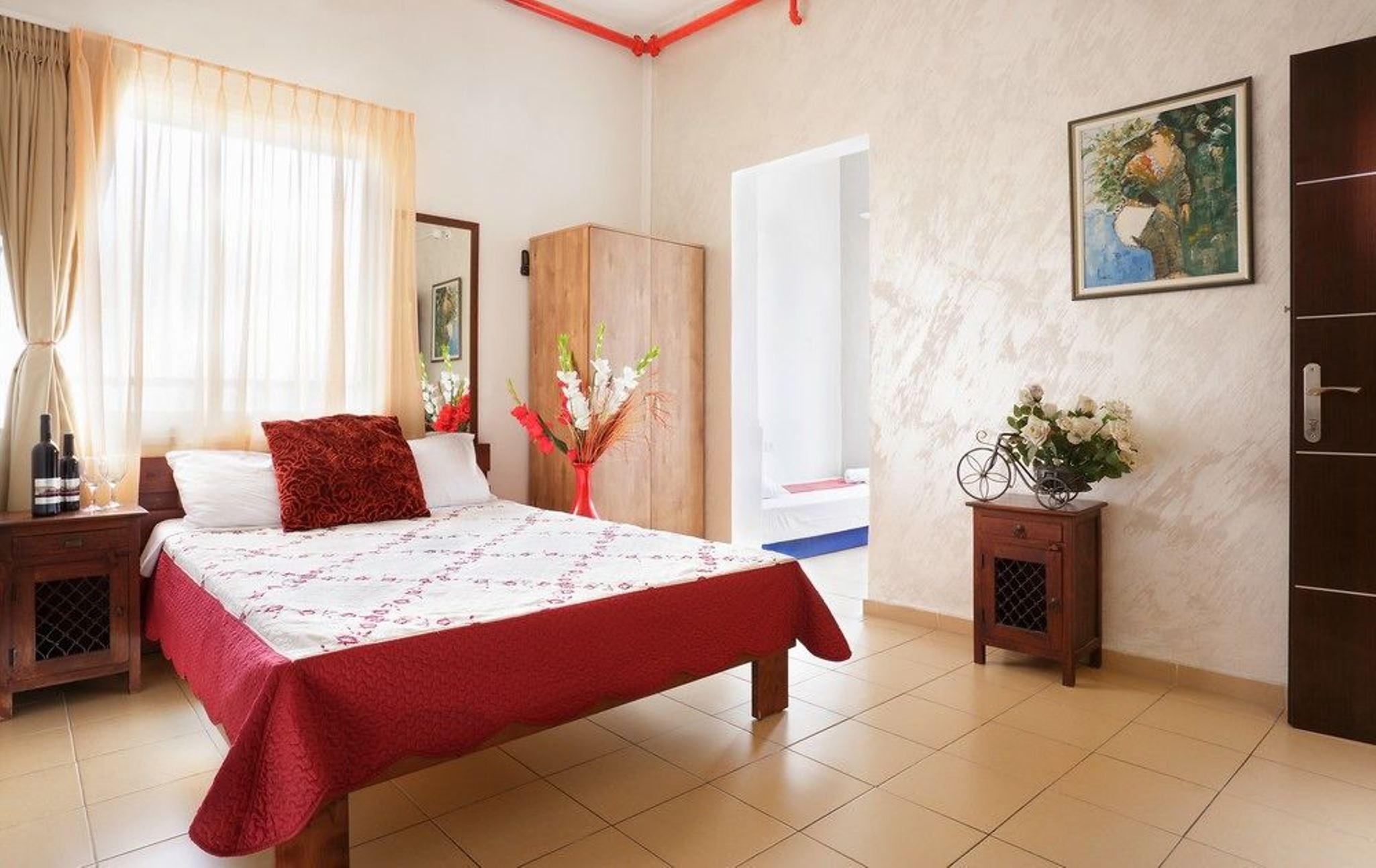 Loui Hotel