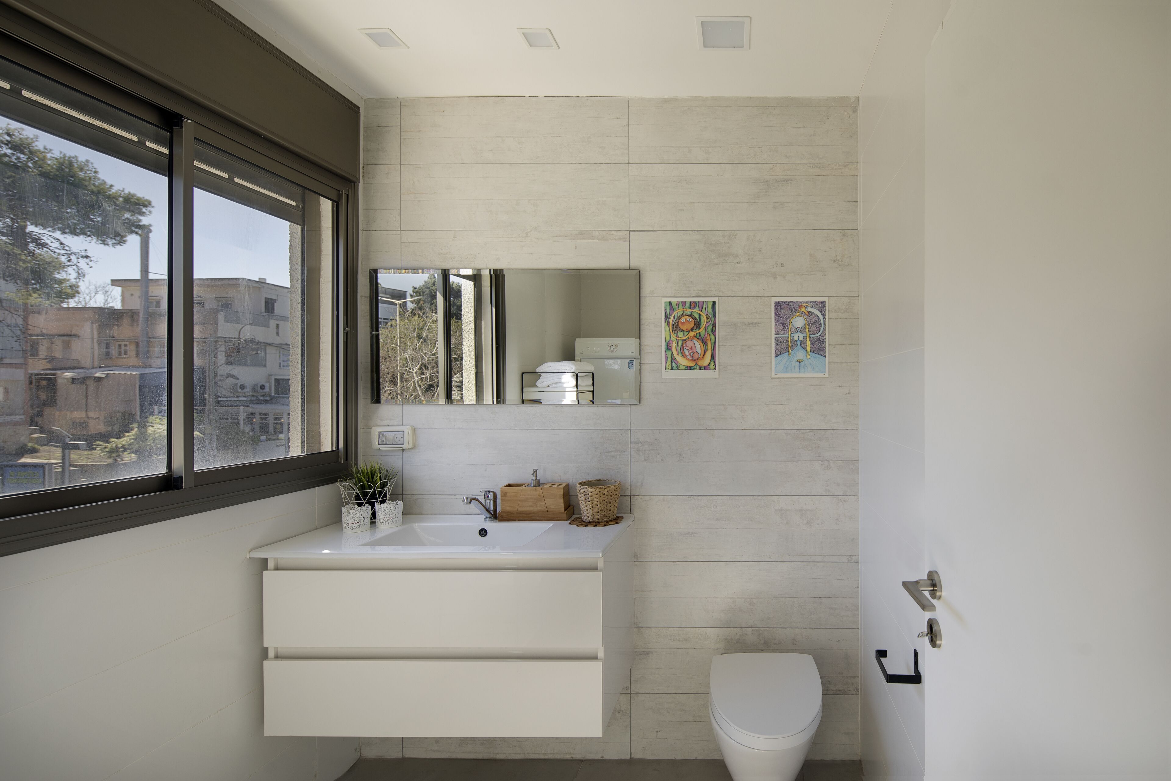 Urbanica Carmel