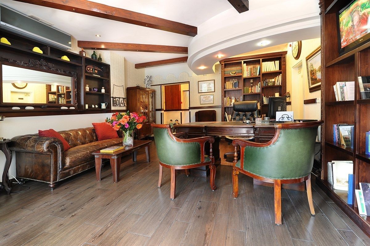 Villa Carmel Boutique