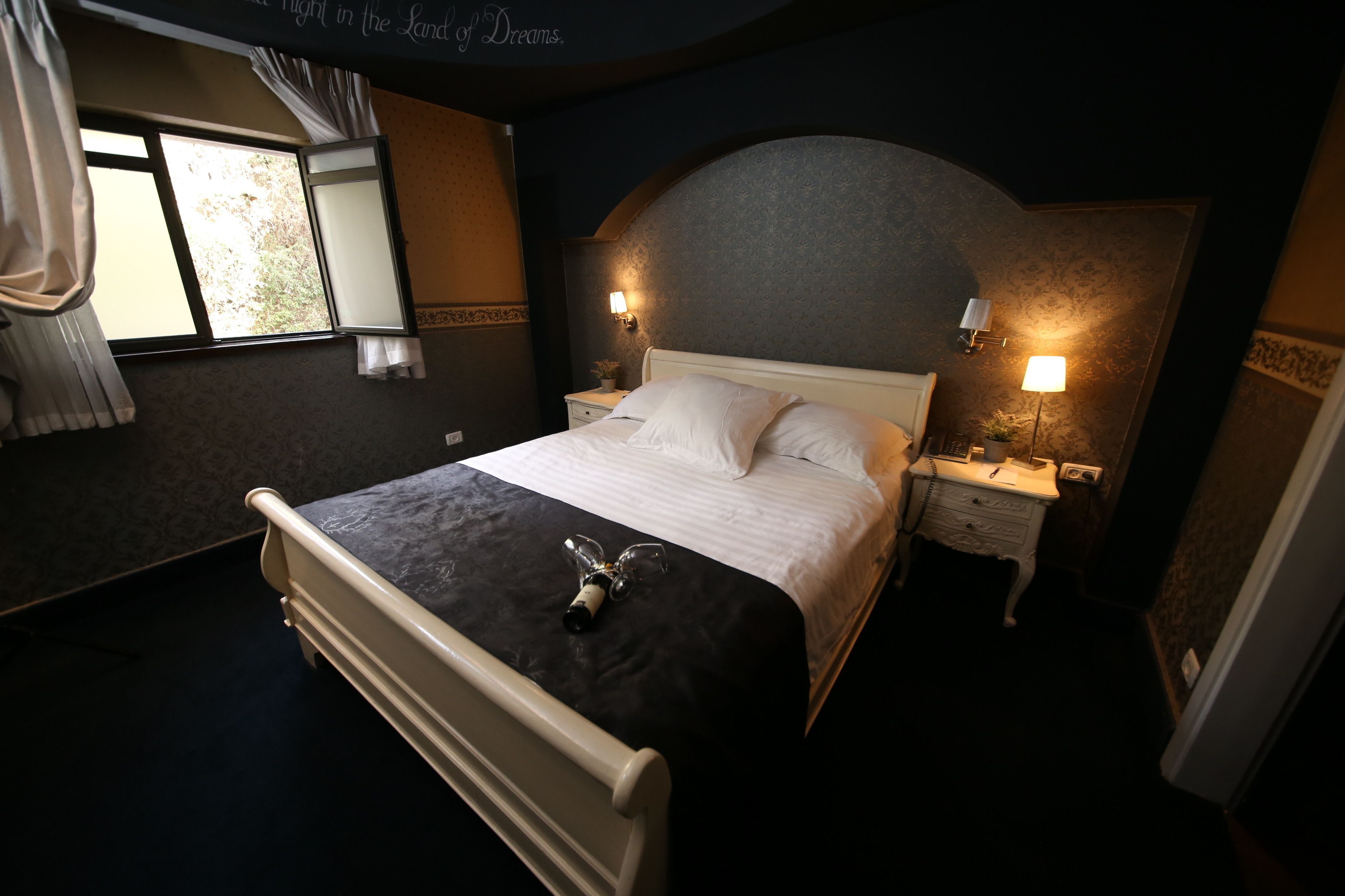 Villa Carmel Boutique