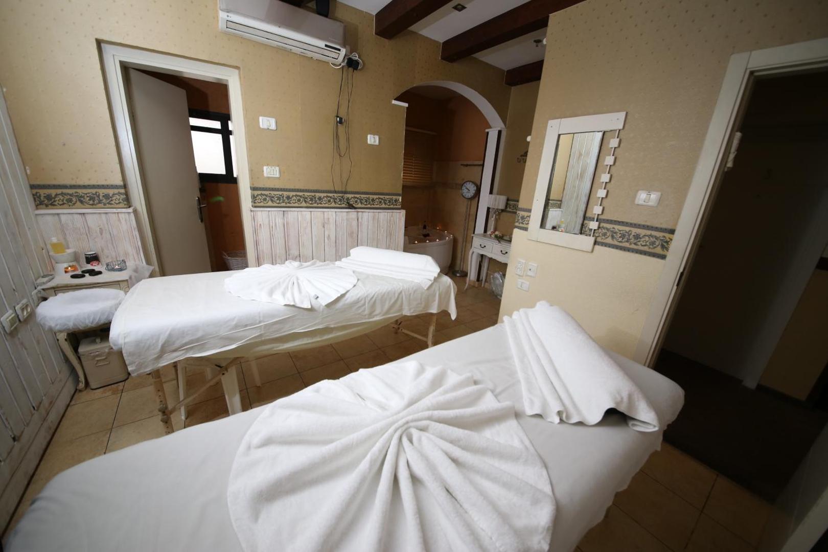Villa Carmel Boutique
