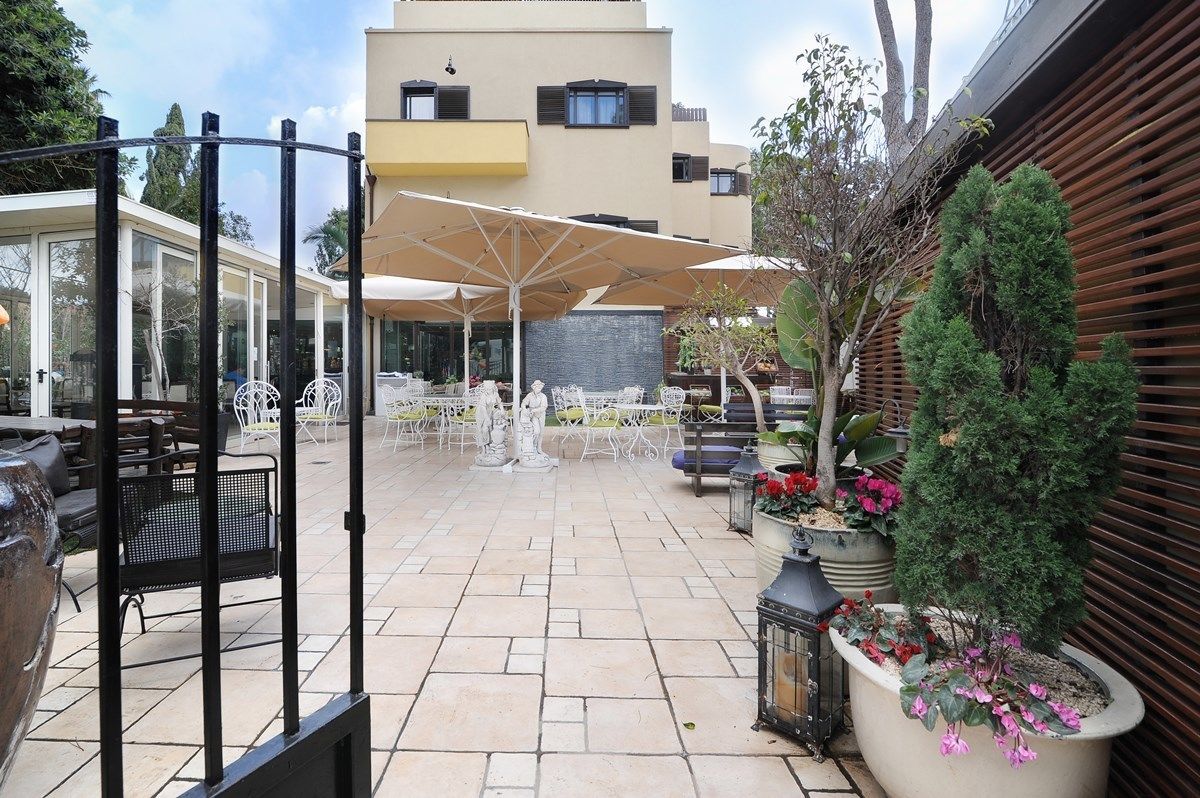 Villa Carmel Boutique