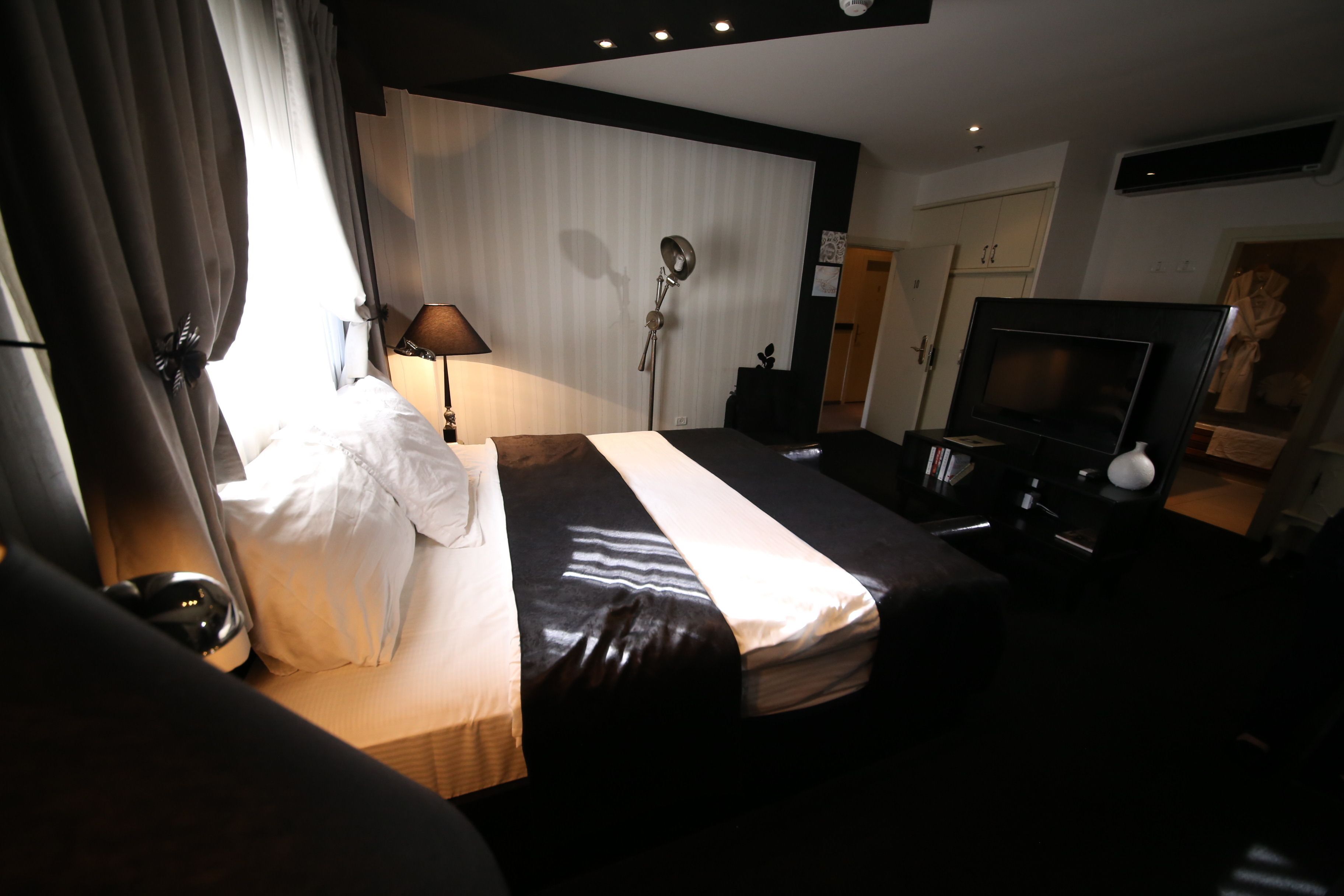 Villa Carmel Boutique