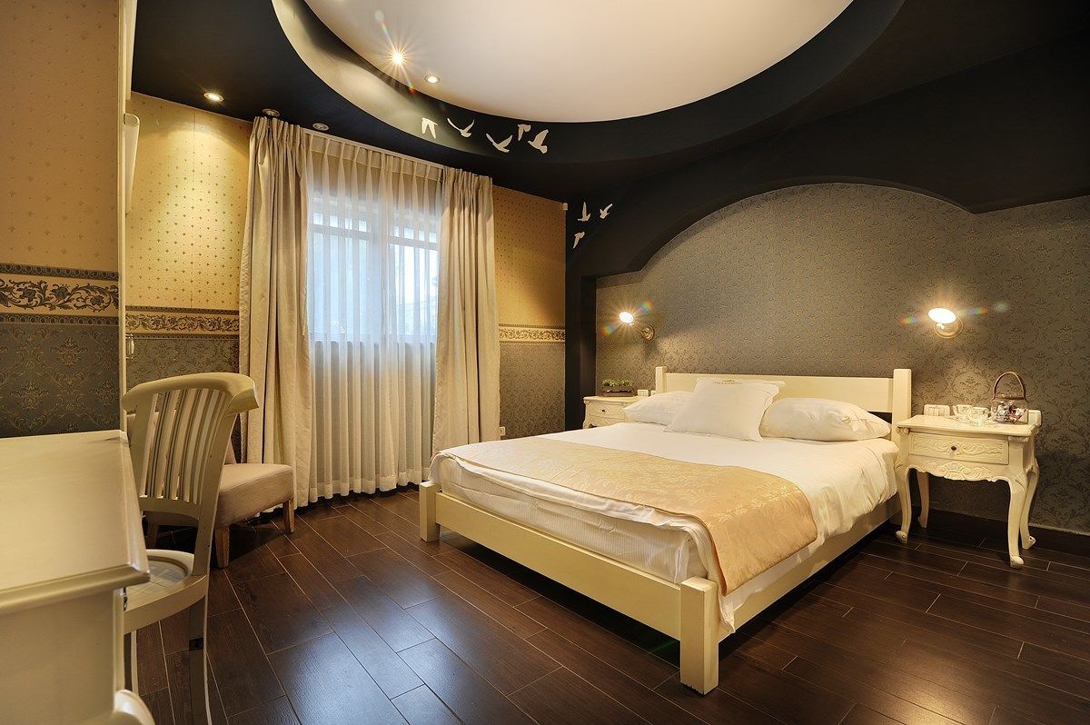 Villa Carmel Boutique