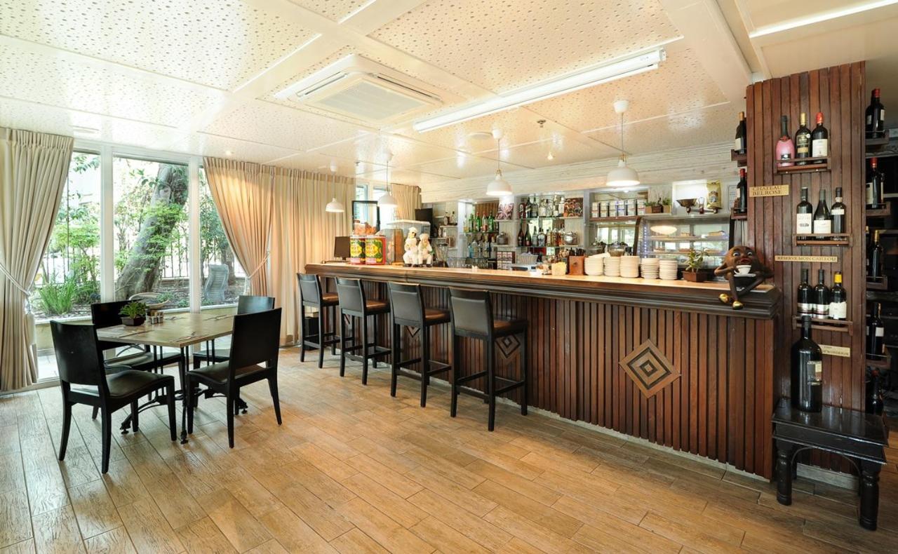 Villa Carmel Boutique