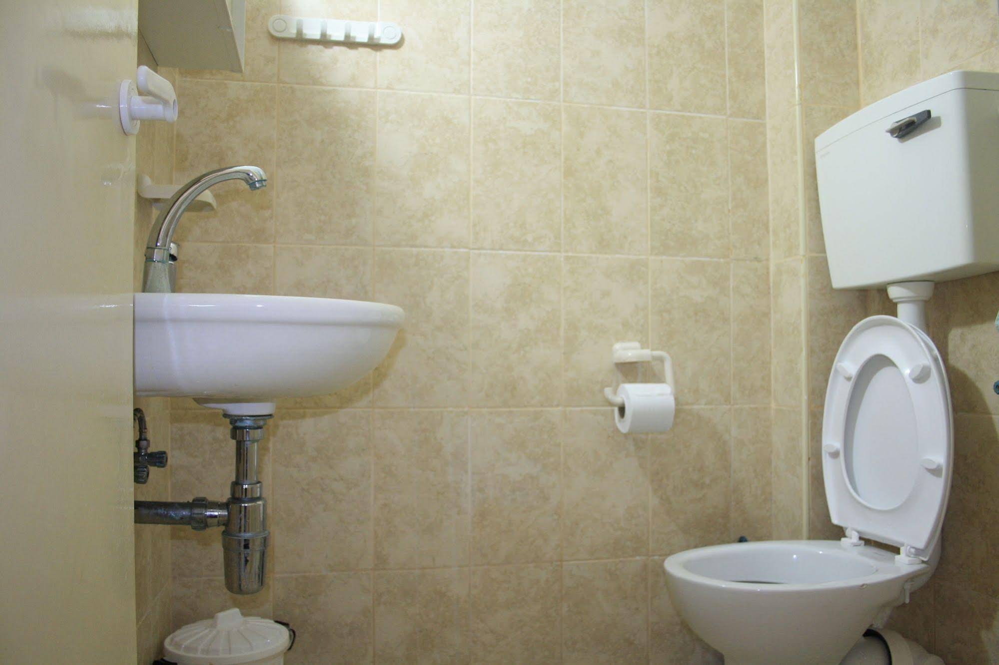 Ga'aton Hotel