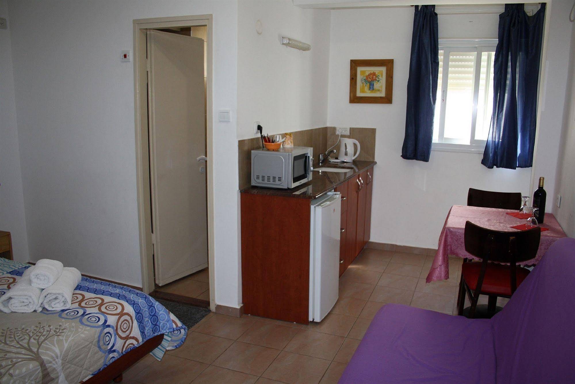 Ga'aton Hotel