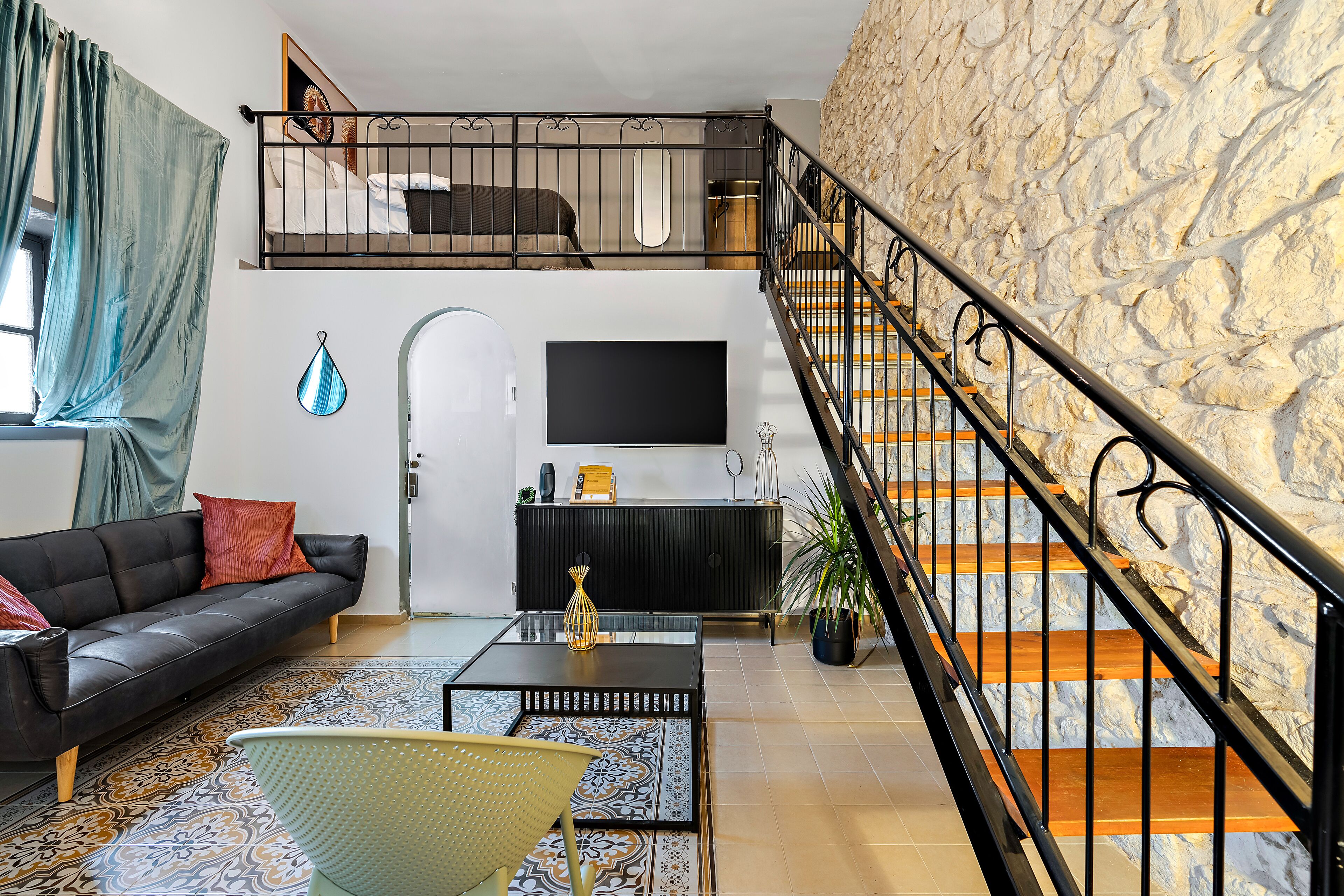 Helios Boutique Suites by La Finca Hotel