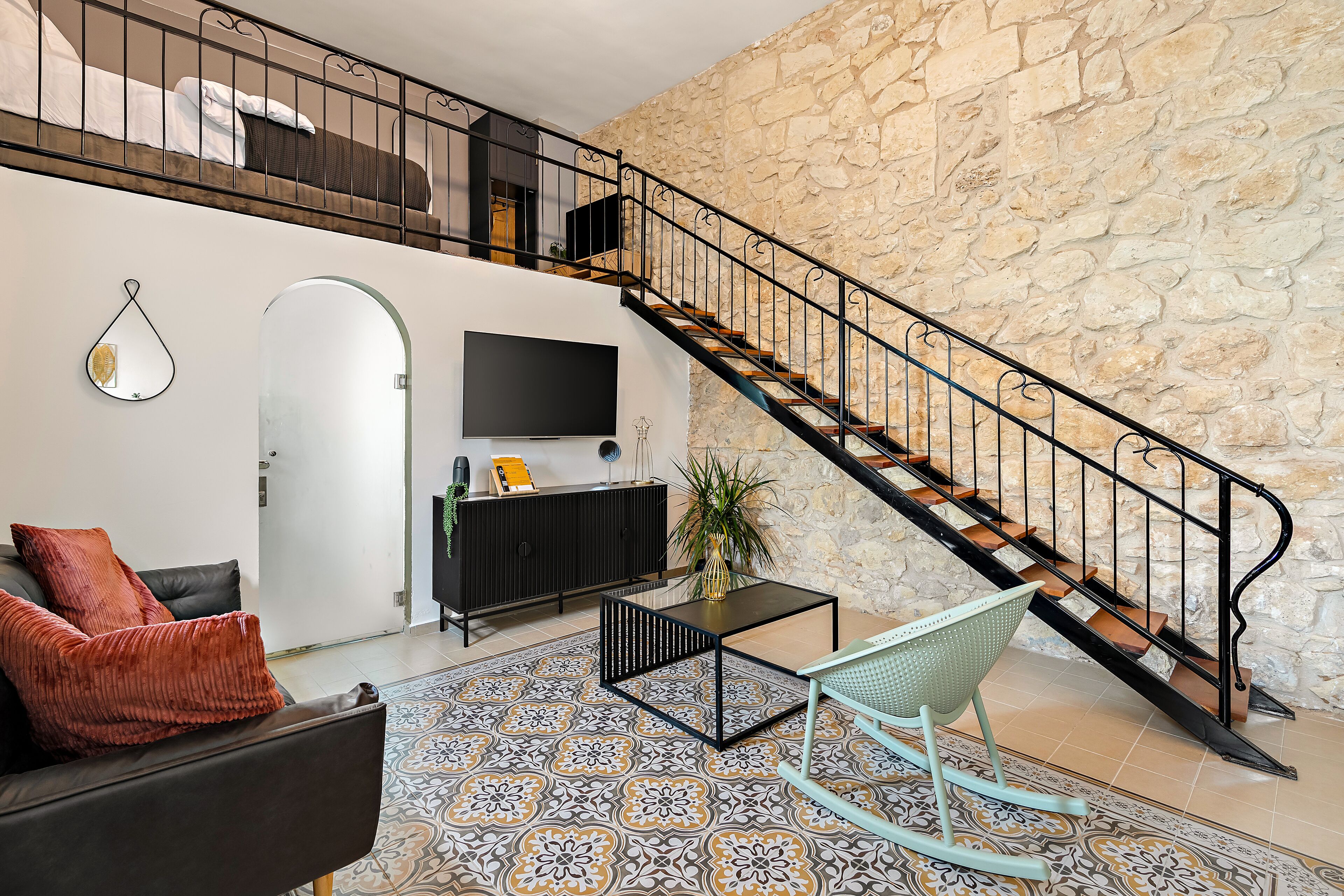 Helios Boutique Suites by La Finca Hotel