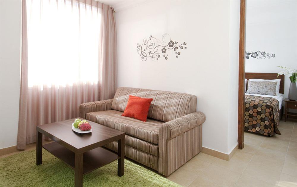 Ramon Suites Hotel