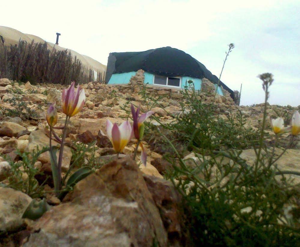 Silent Arrow Desert Lodge - Caravan Park