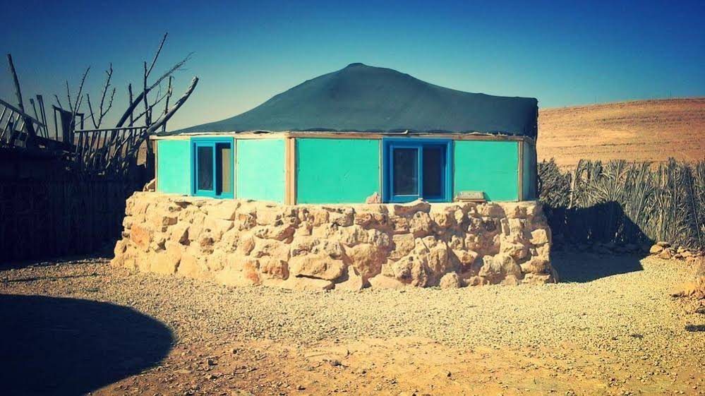 Silent Arrow Desert Lodge - Caravan Park