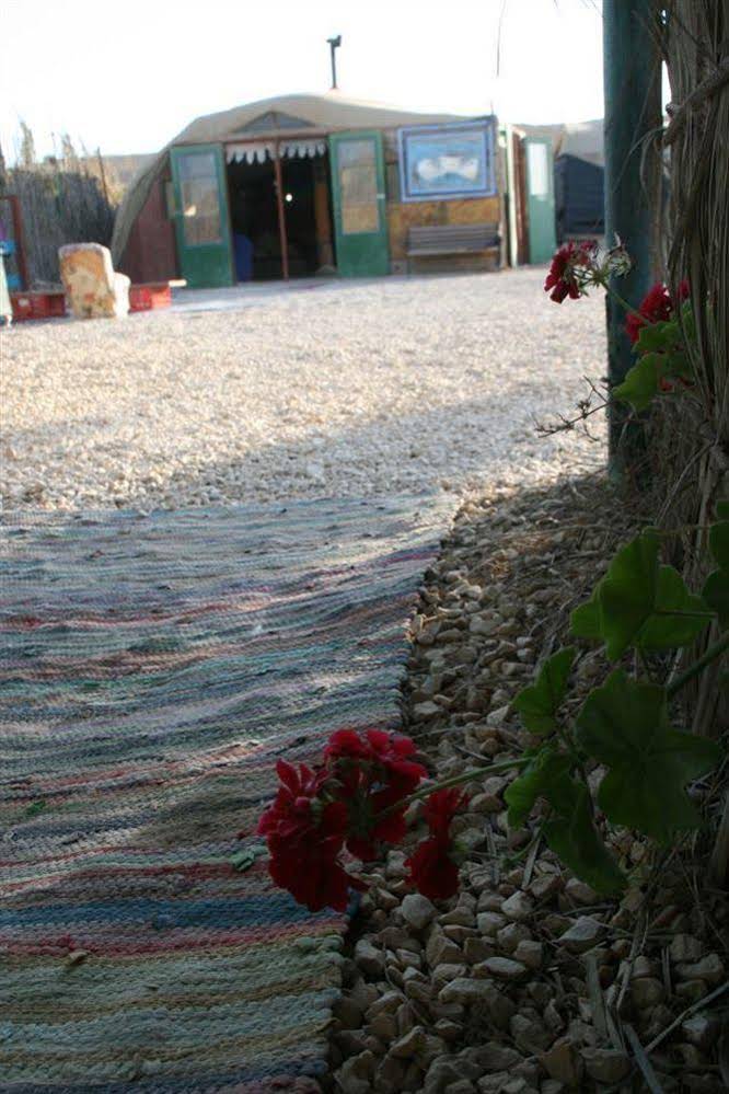 Silent Arrow Desert Lodge - Caravan Park