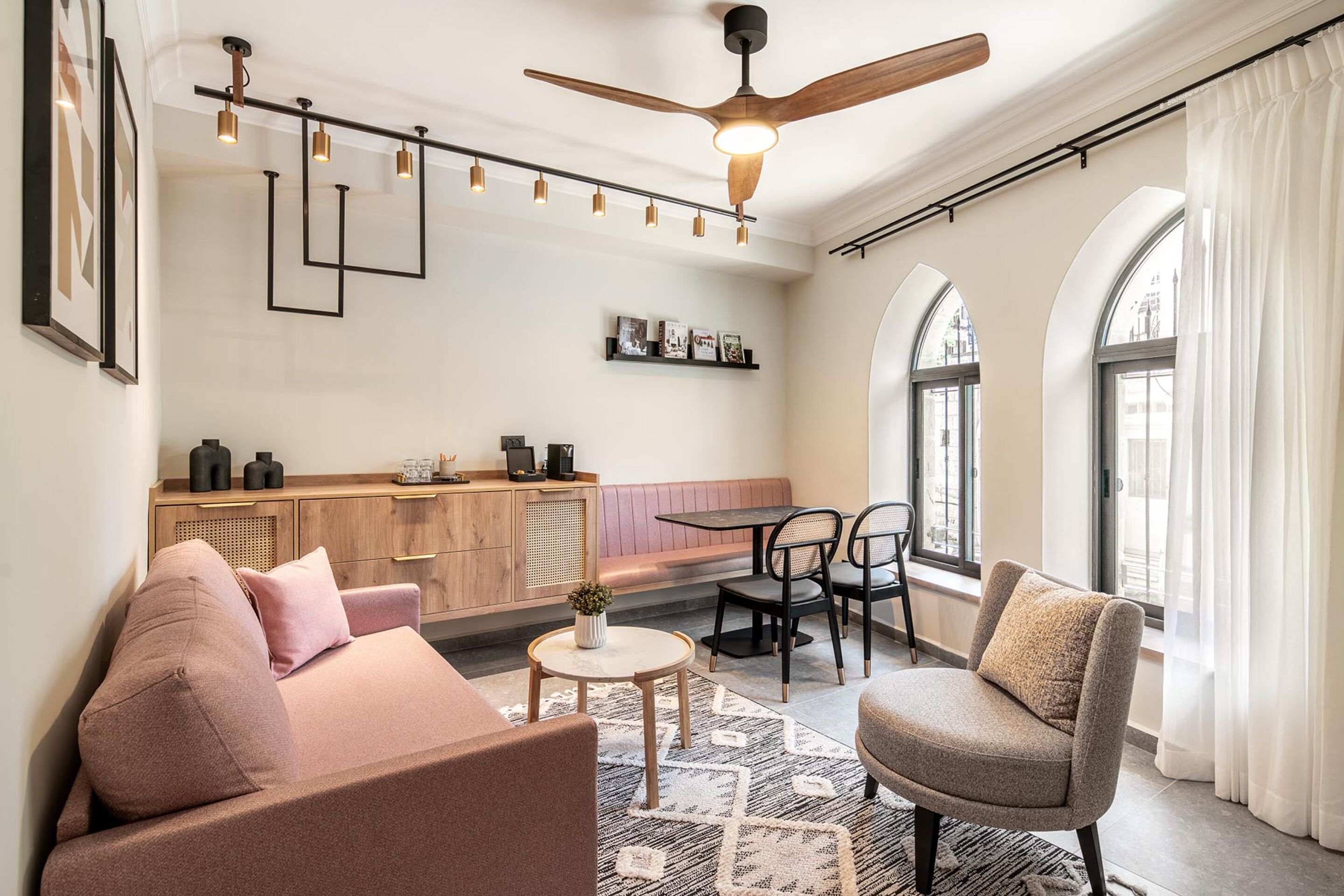 Albi Hotel