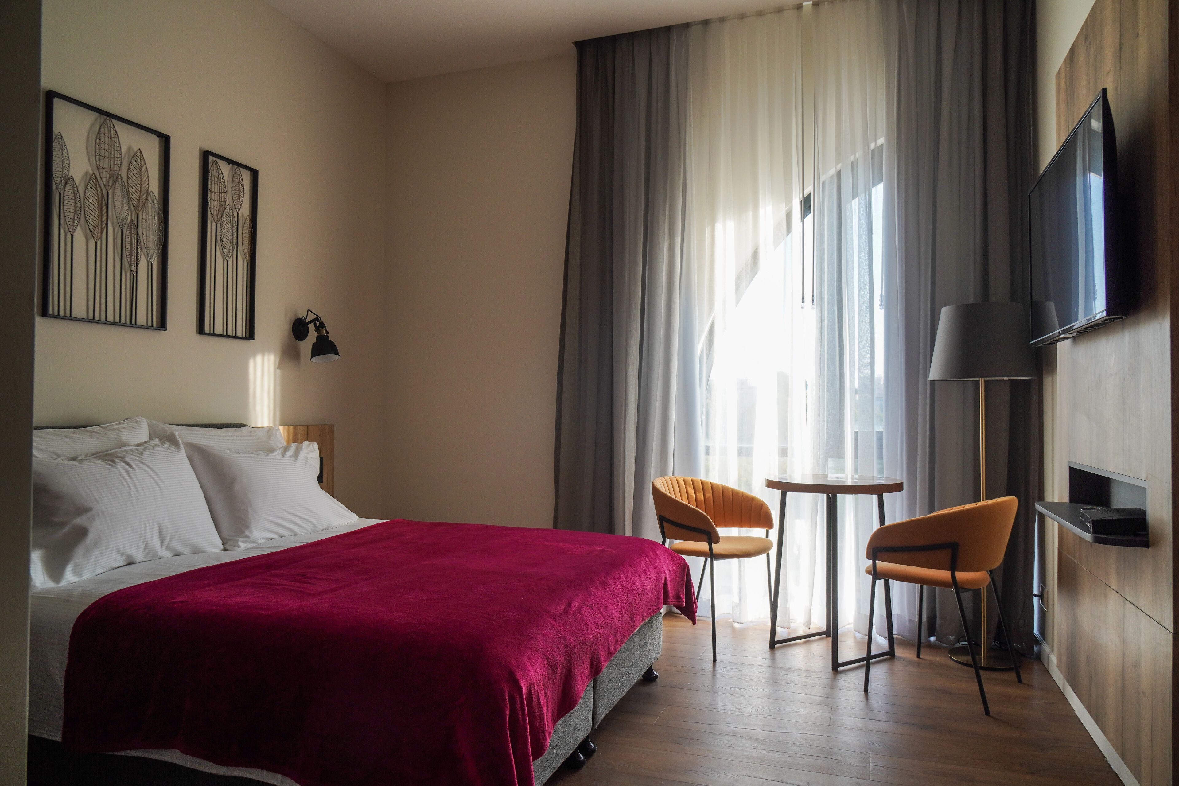 Apartique Hotel