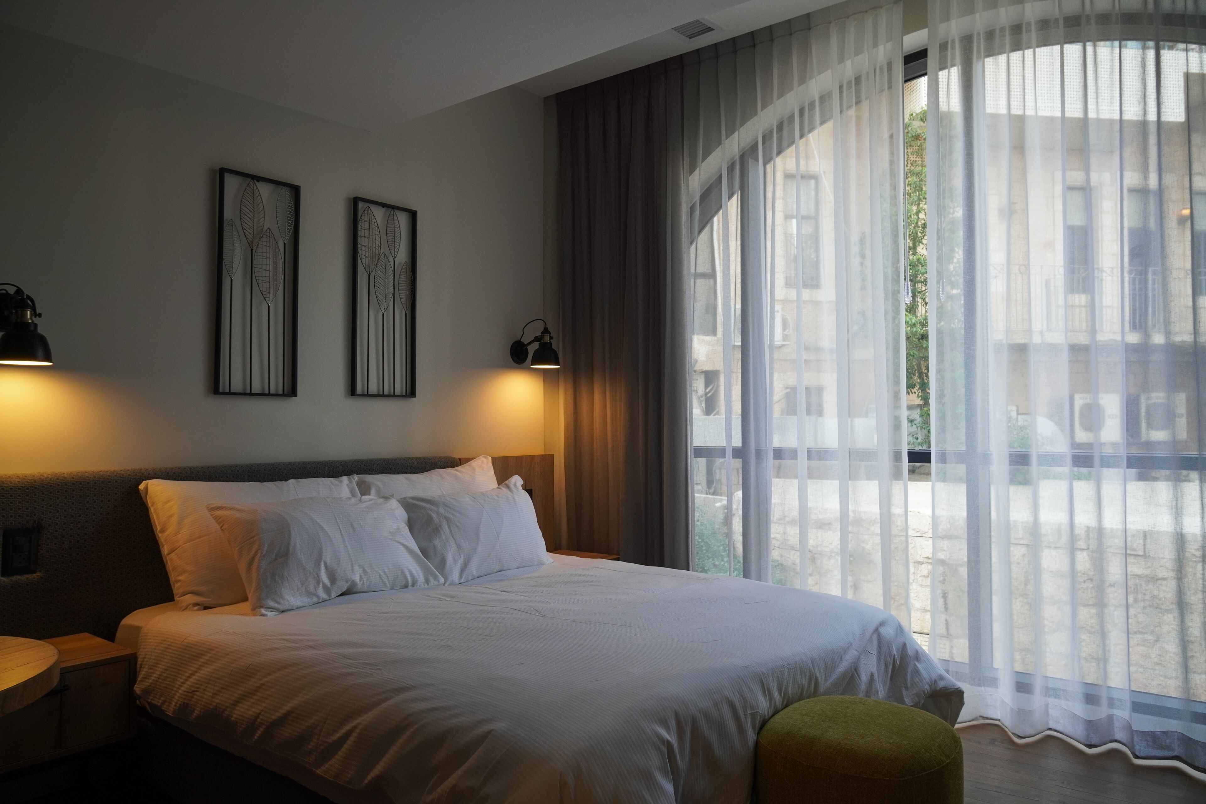 Apartique Hotel