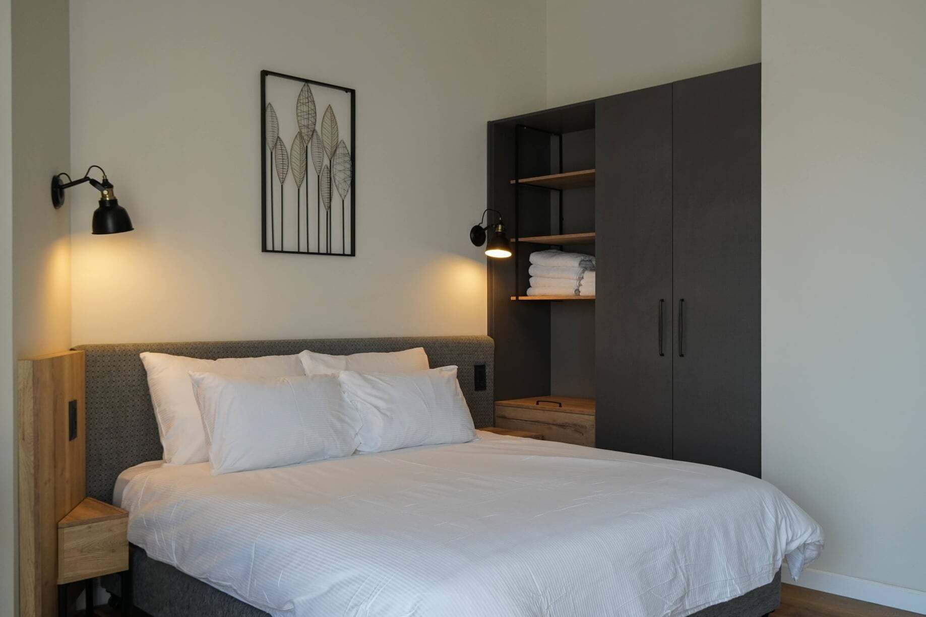Apartique Hotel
