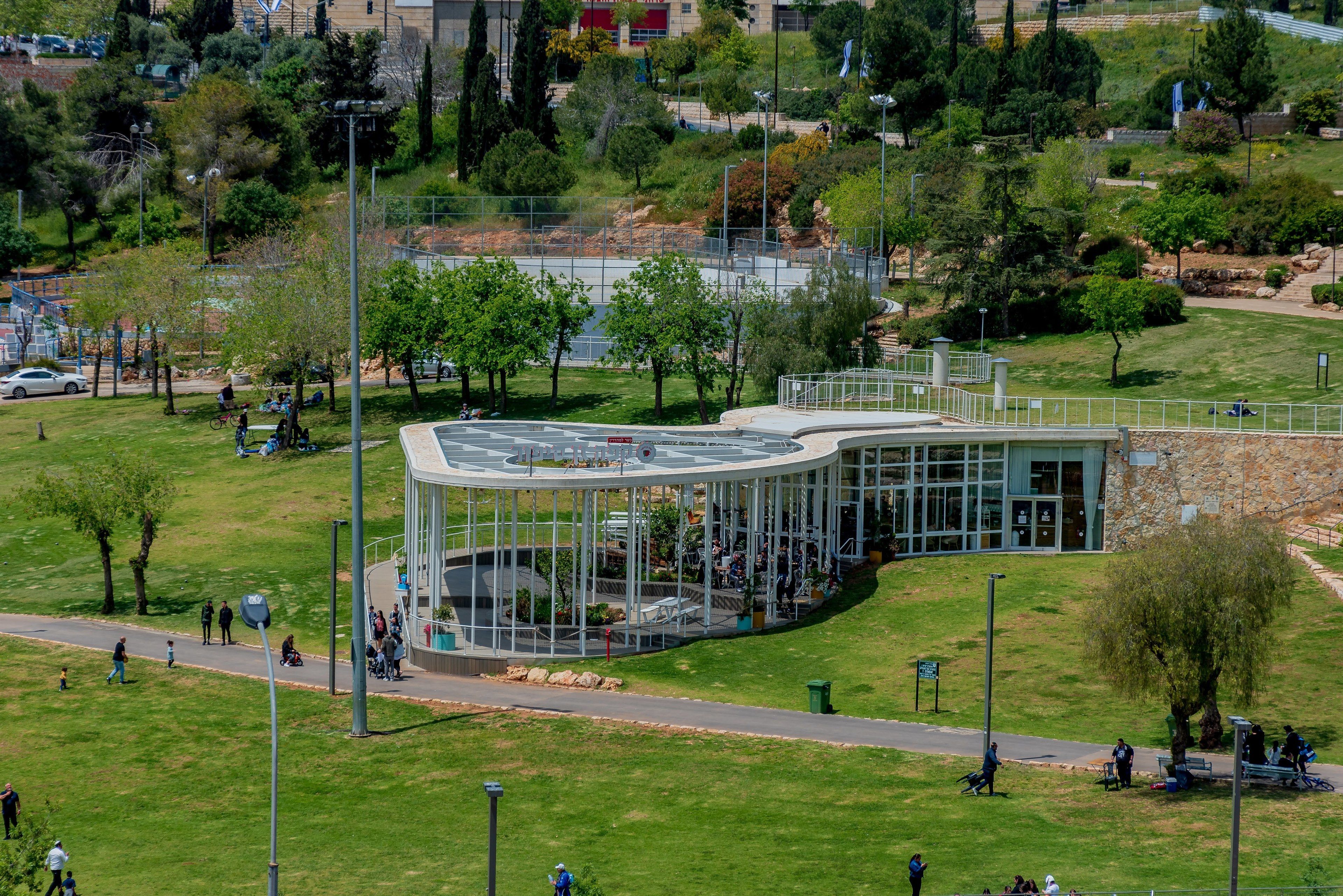 Biazi Hotel