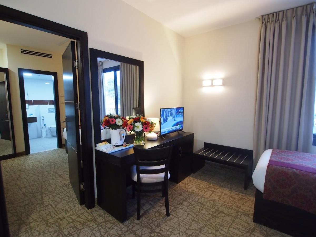 New Capitol Hotel