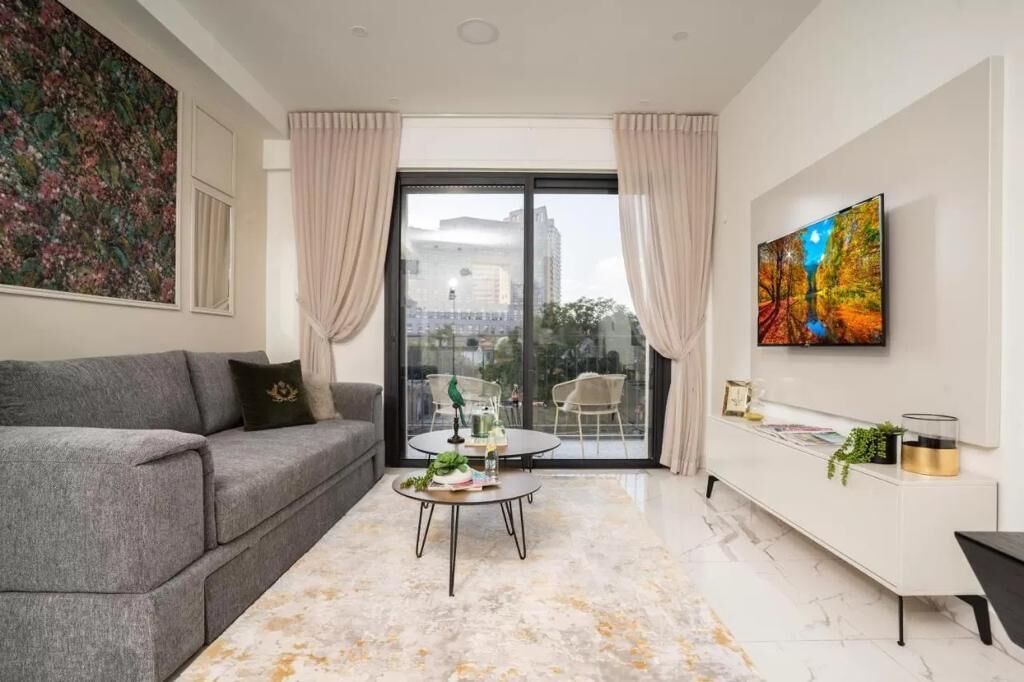 Even Israel Apartments