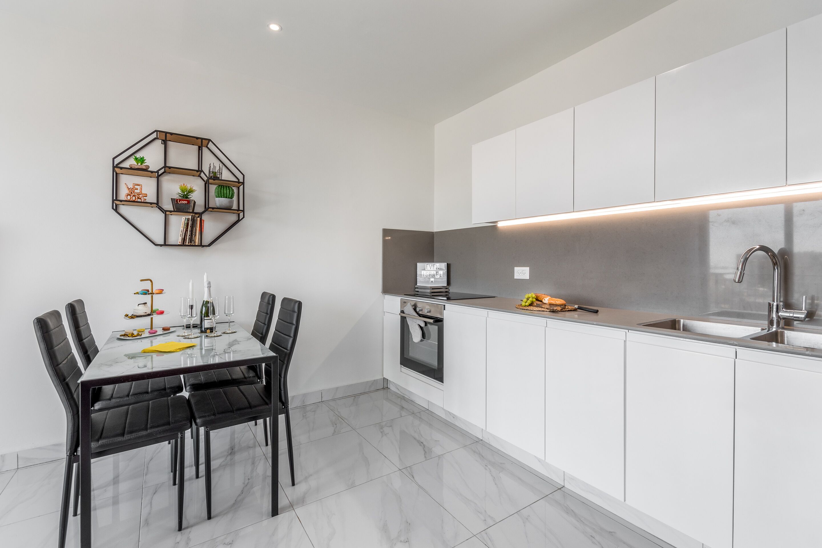 Even Israel Apartments