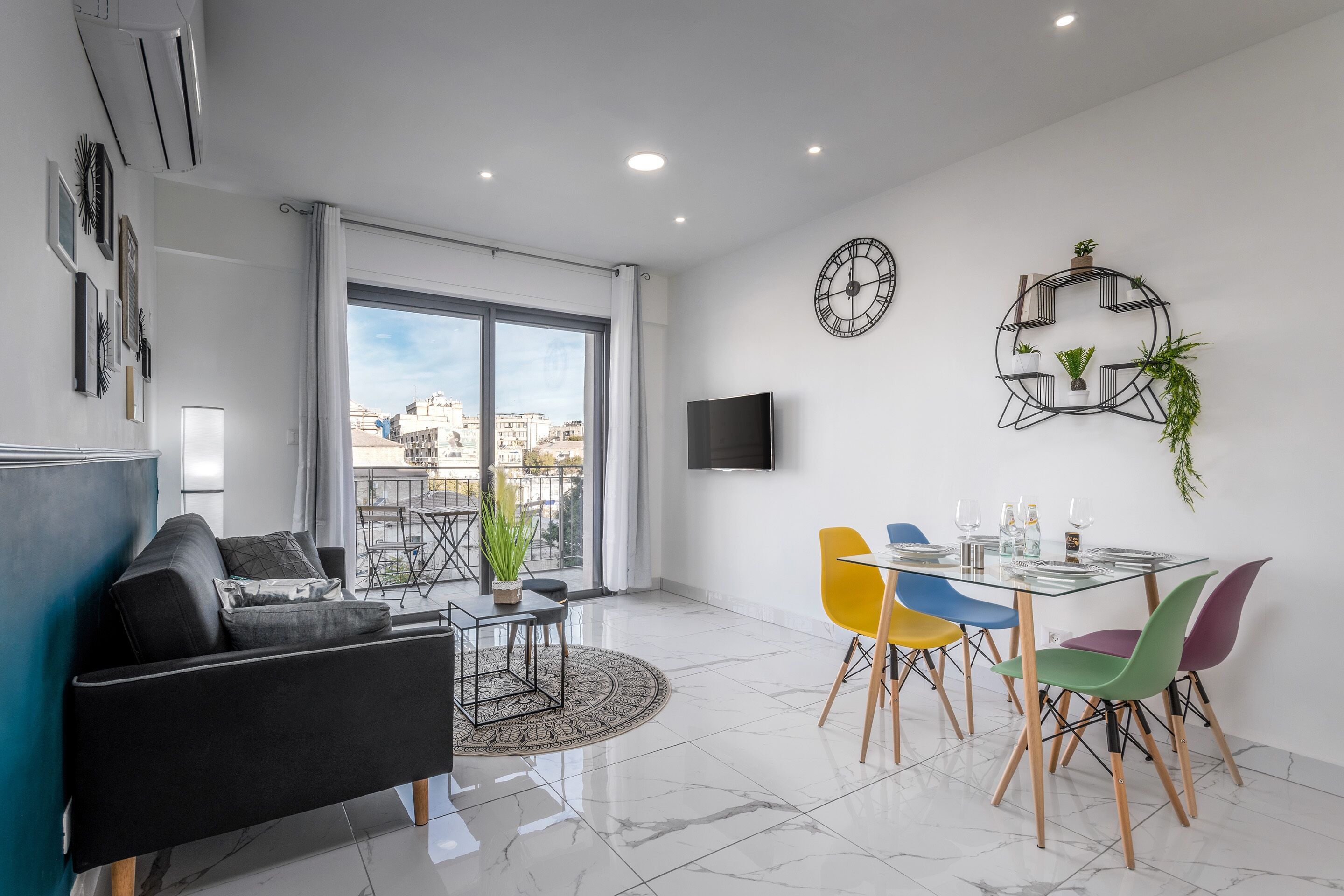 Even Israel Apartments