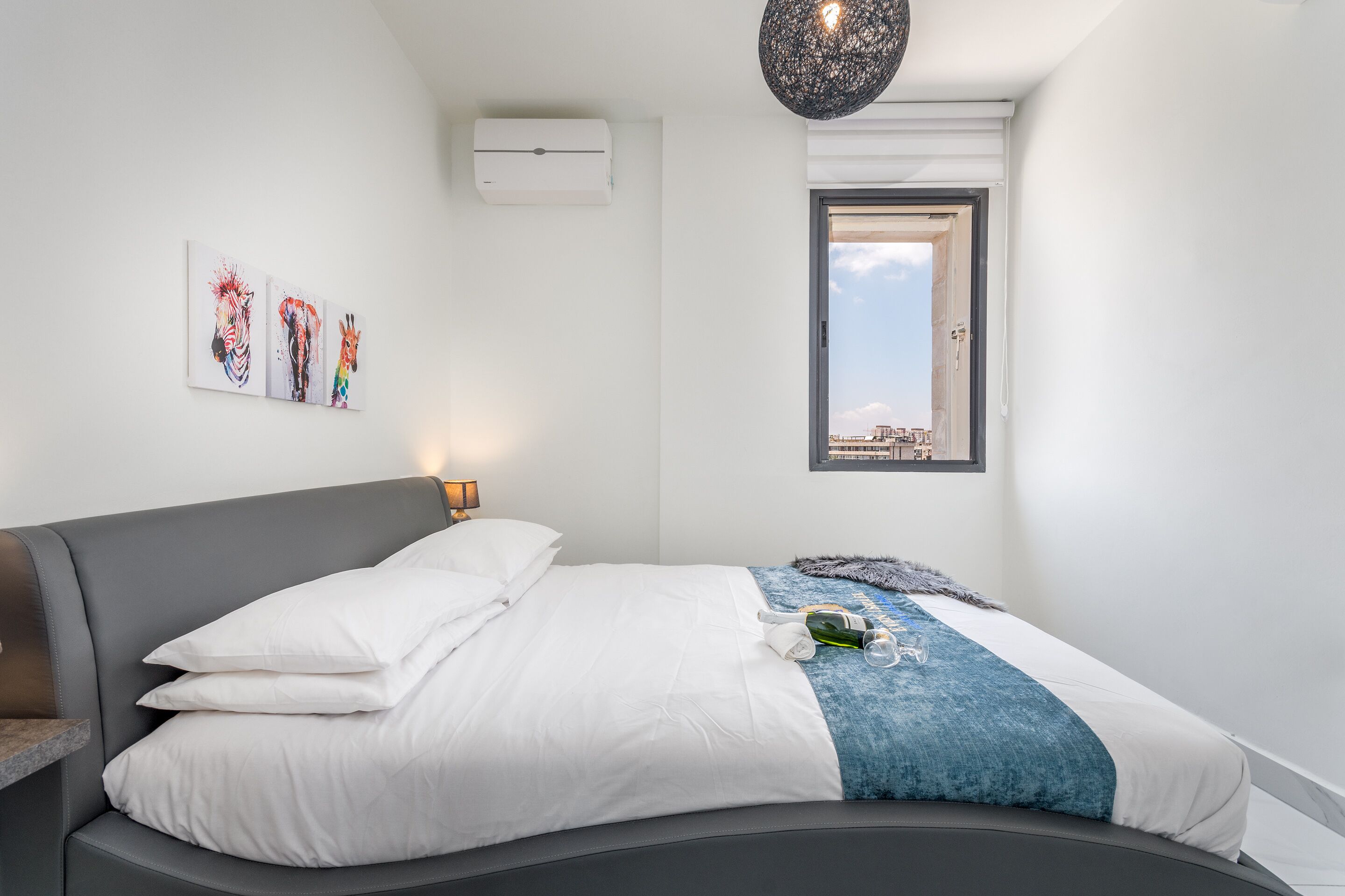 Even Israel Apartments