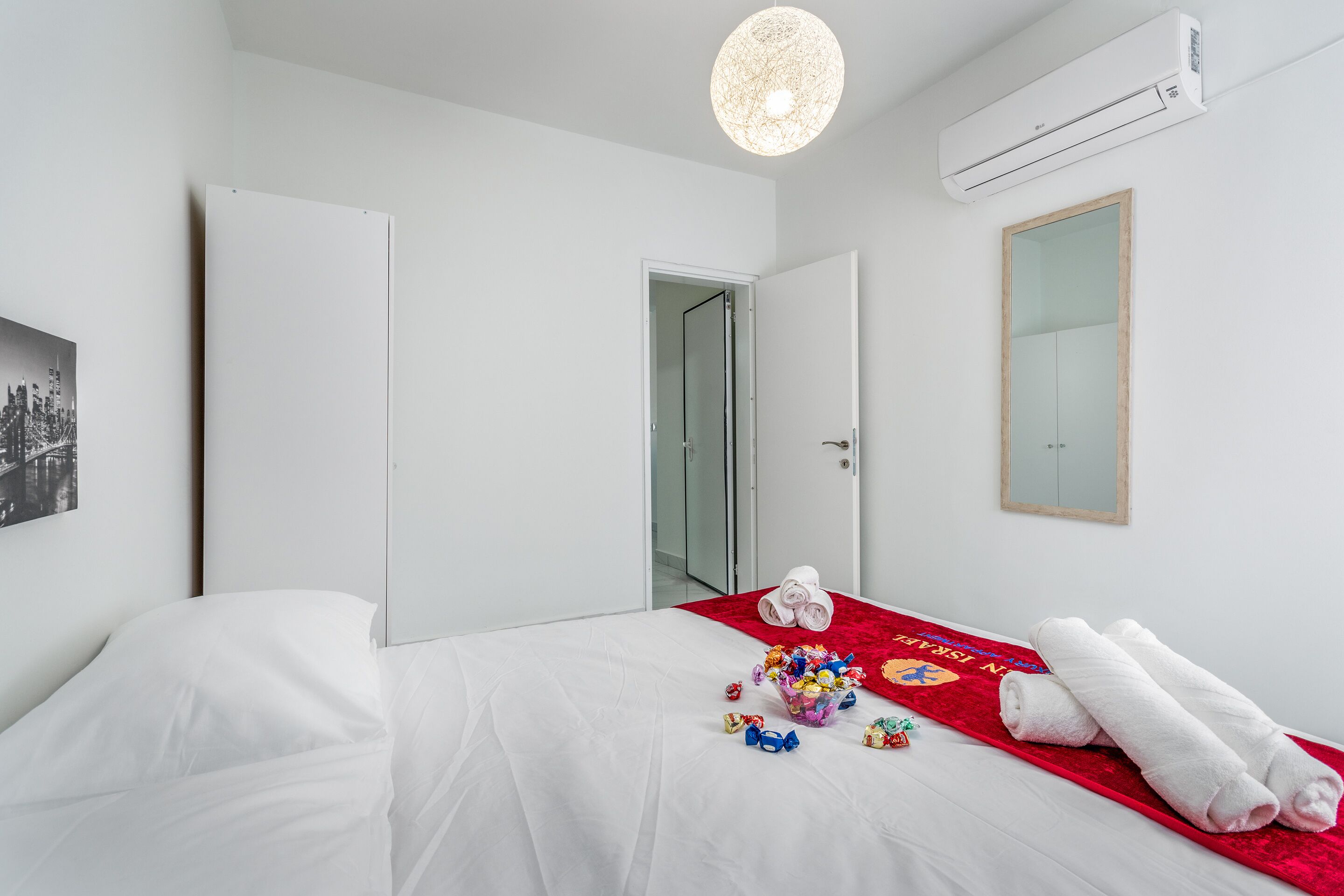Even Israel Apartments