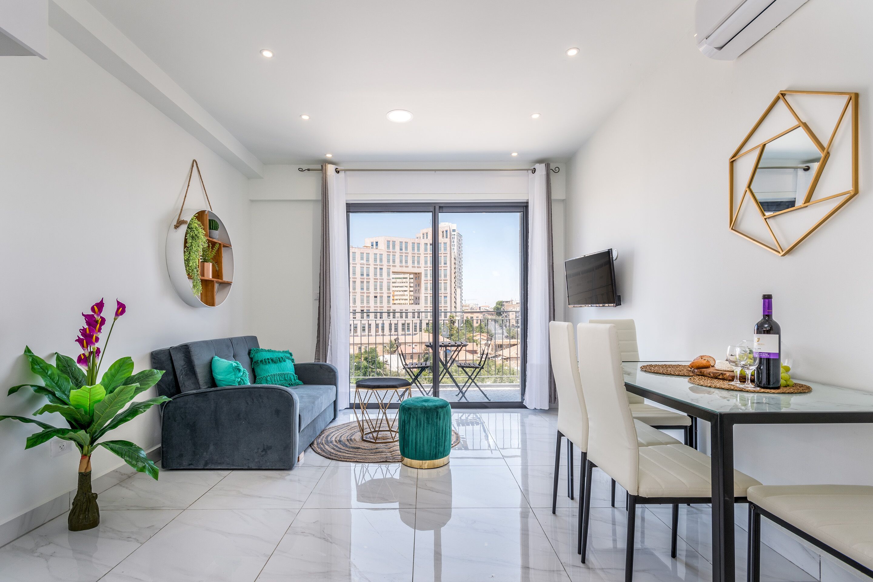 Even Israel Apartments