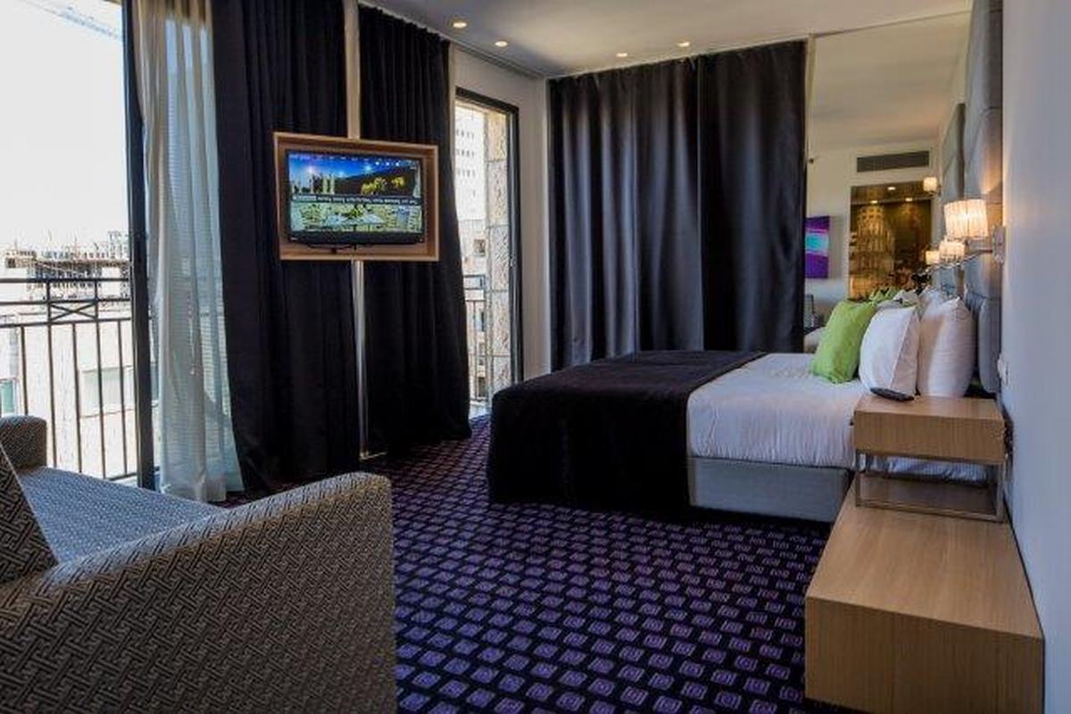 Eyal Hotel
