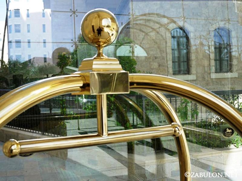 Gold Residence