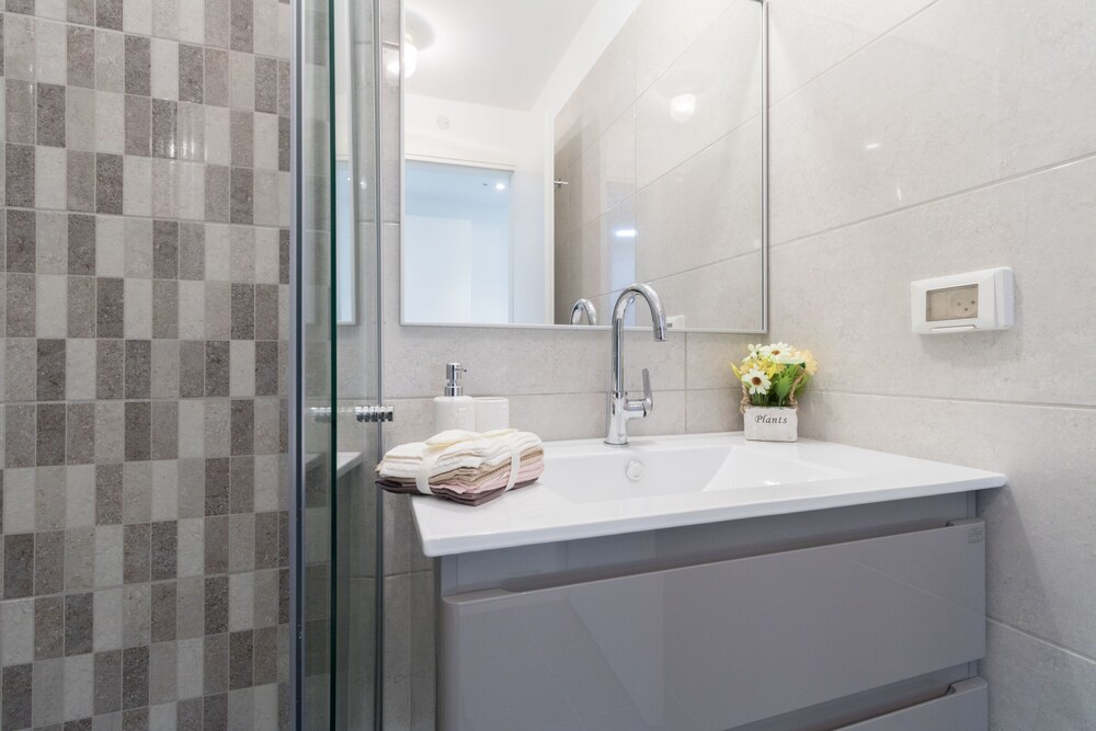 The Haneviim Suites