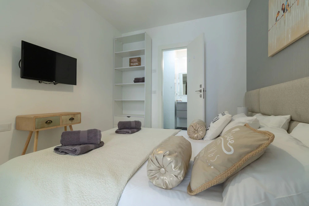The Haneviim Suites