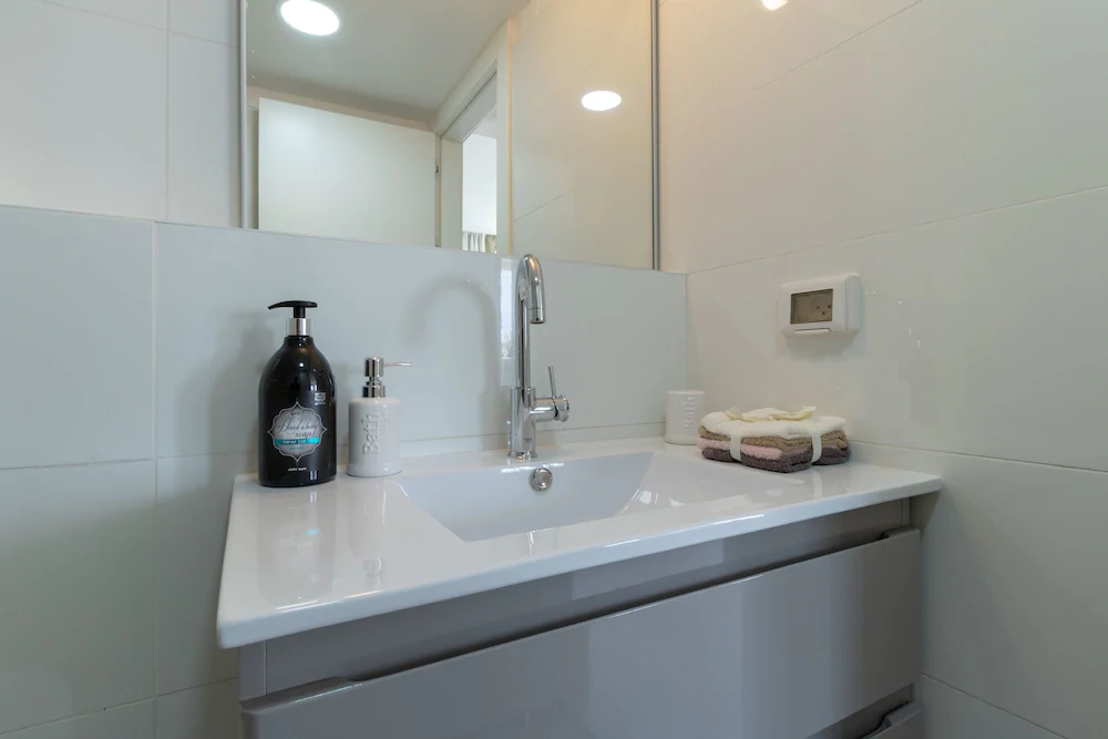 The Haneviim Suites