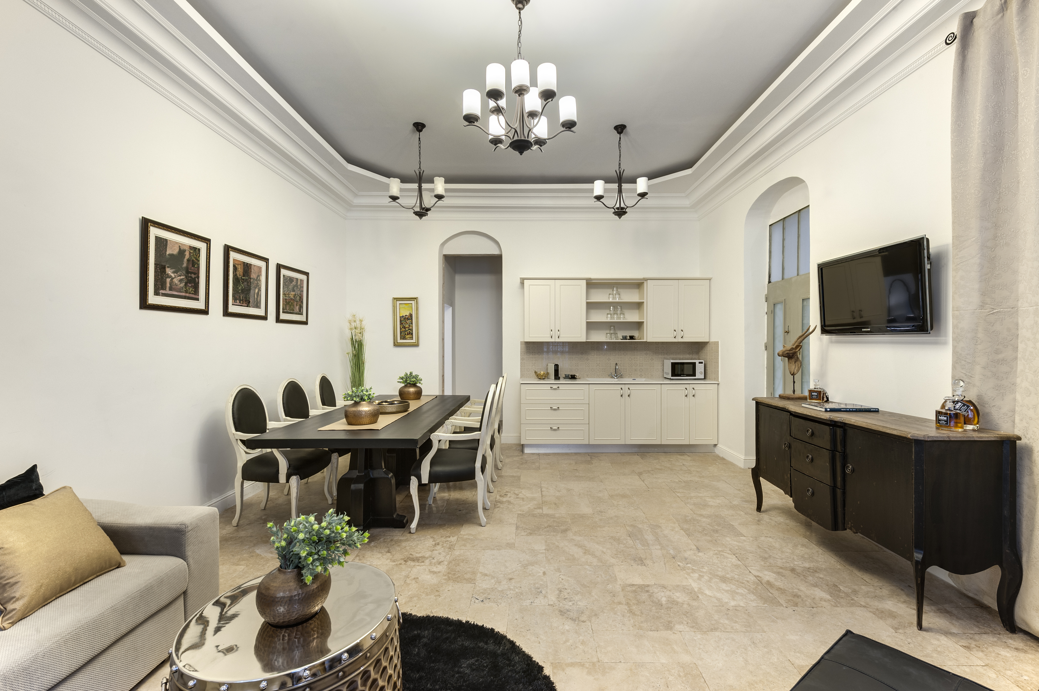 Tish Aparthotel
