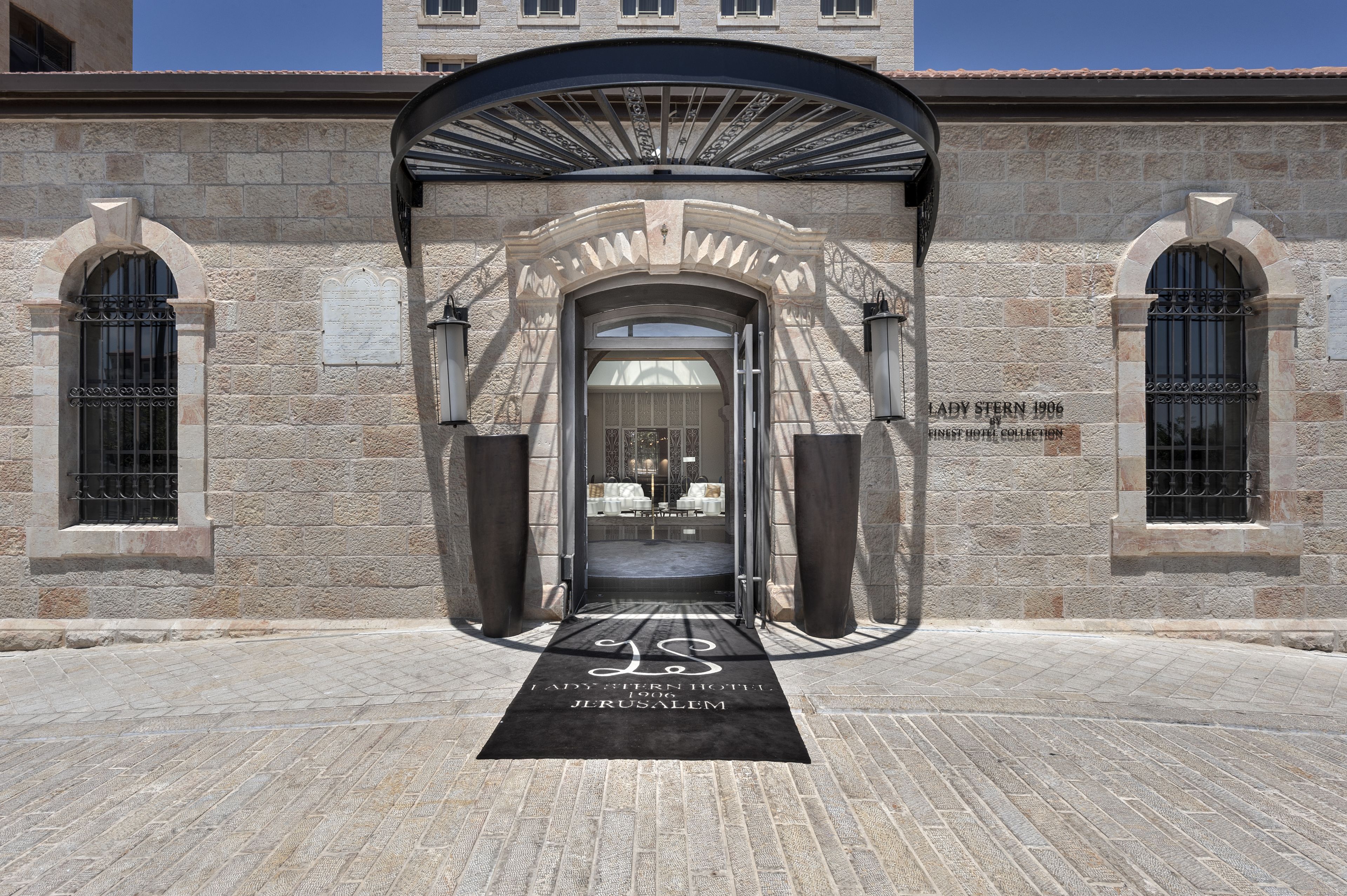 Lady Stern Hotel
