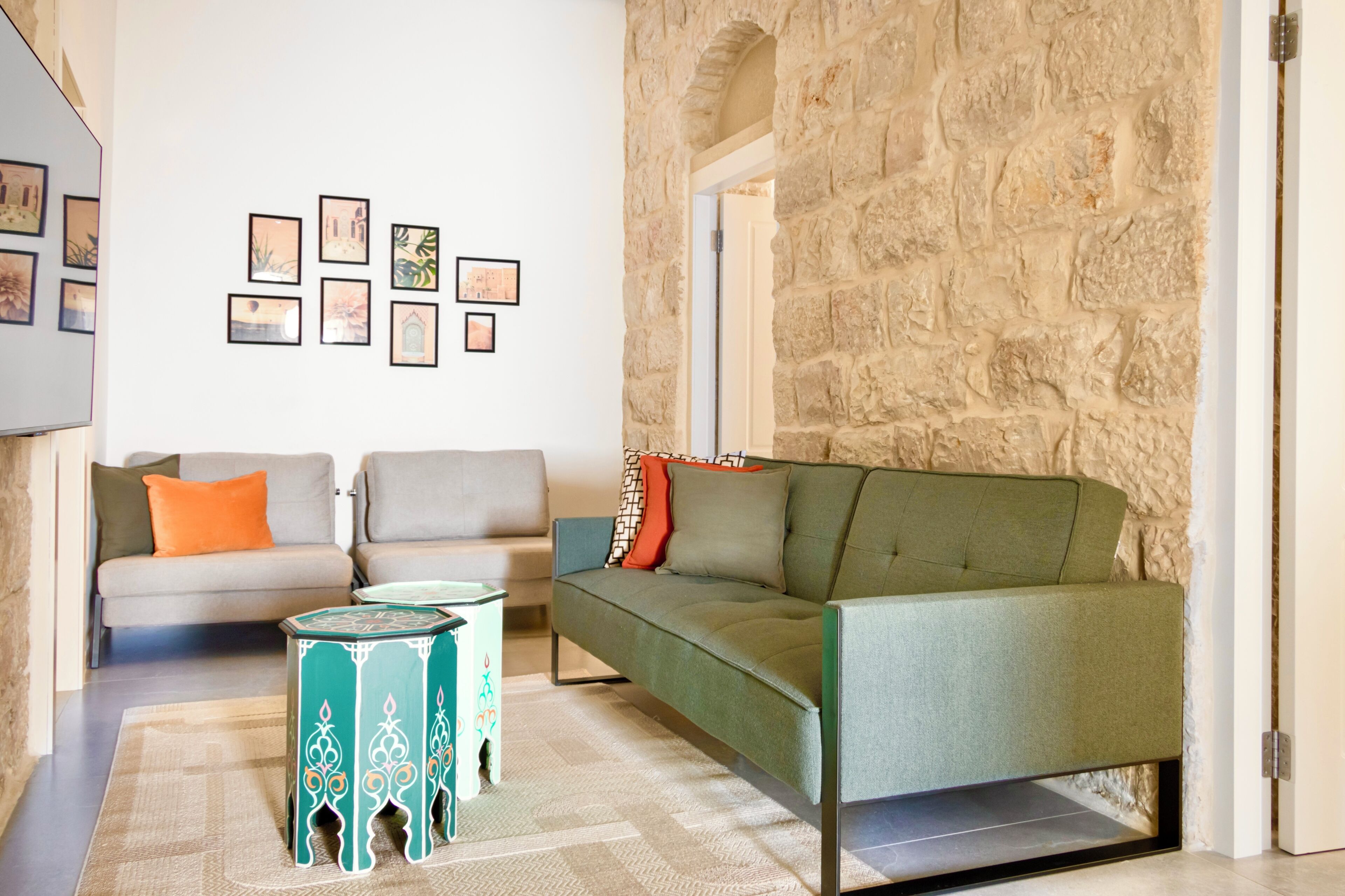 Mamilla View