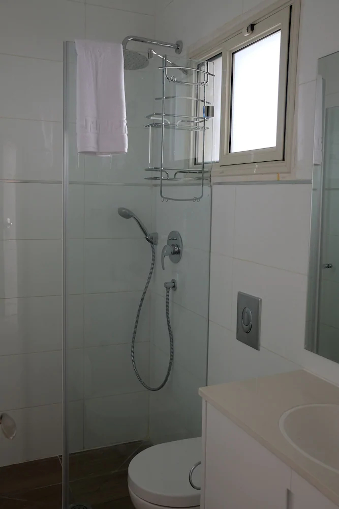 Shlomtzi Hotel