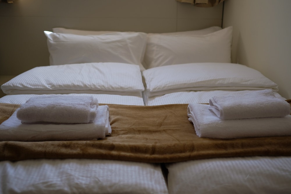 Shlomtzi Hotel