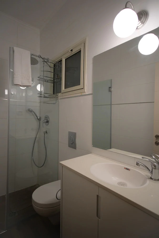 Shlomtzi Hotel