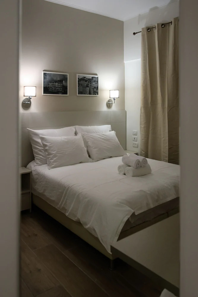 Shlomtzi Hotel
